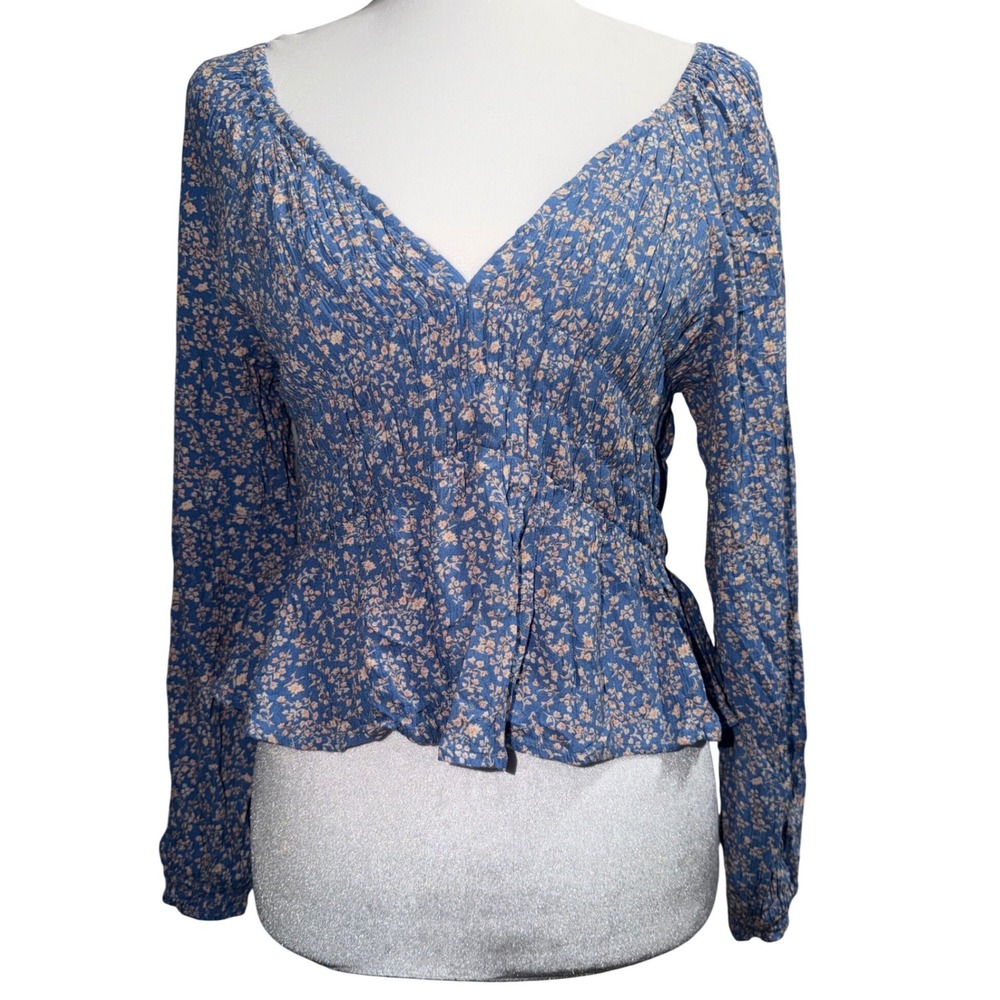 American Eagle Floral Blouse Women Small Blue Excellent Smocked Peplum Boho Top